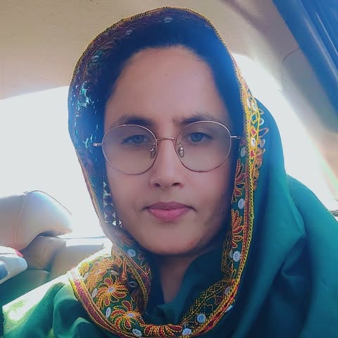 Portret Ishrat Shaheen